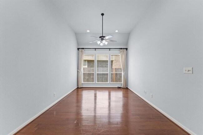Building Photo - 5230 Pebble Bluff Ln