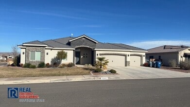 Building Photo - 4 Bedroom in near Crimson Cliffs