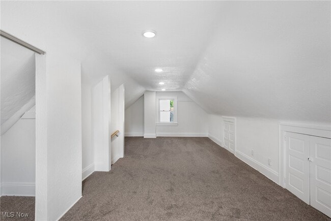 Building Photo - 3154 Yorkshire Rd