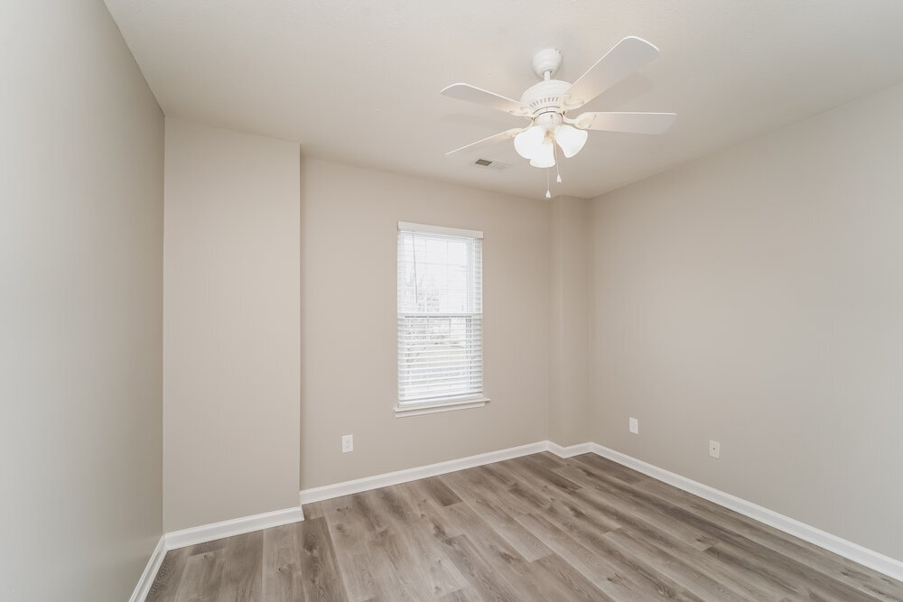 Building Photo - 8236 Rolling Meadows Ln