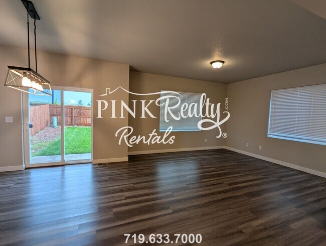 Building Photo - 6259 Godwit Ln