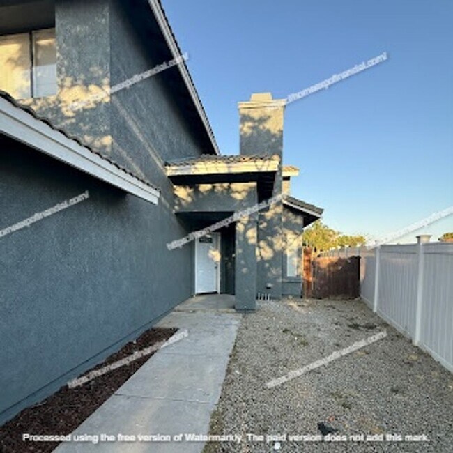 Building Photo - Nice Home For Rent