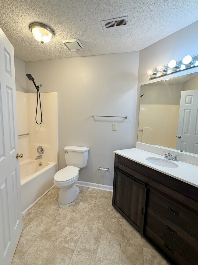 Building Photo - 1002 Stones Throw Dr NW