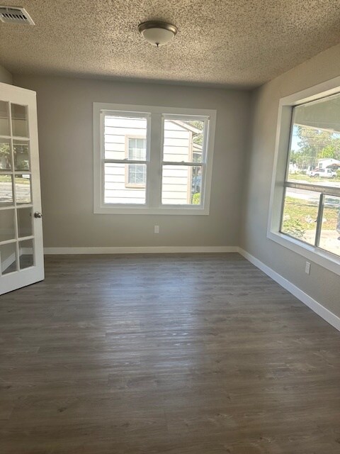 Building Photo - 2326 Basse Rd