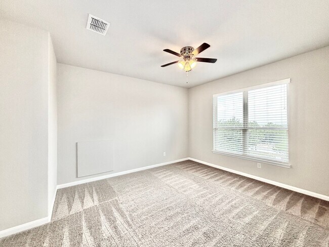Building Photo - 4 Bedroom Home with Pool in Kinder Ranch!