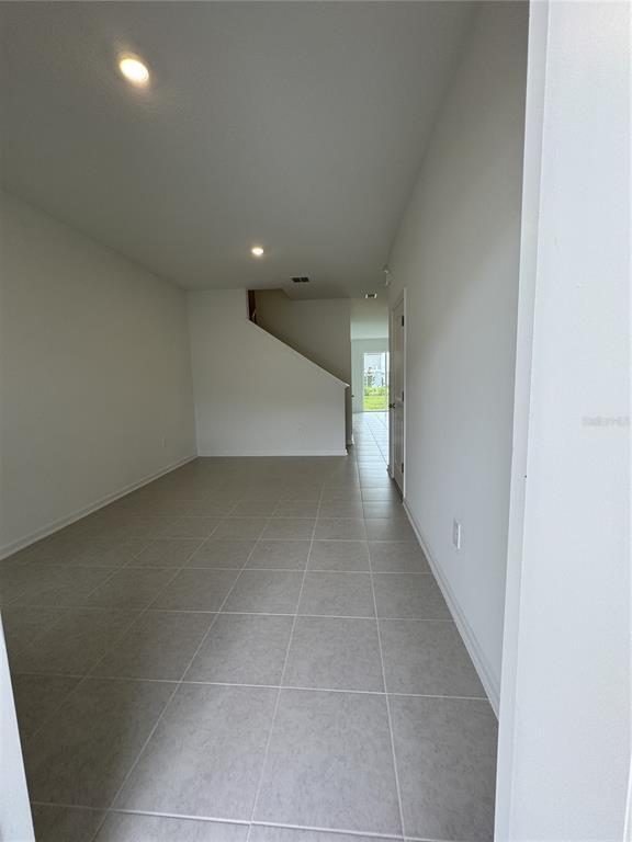 Building Photo - 2641 Skyline Lp