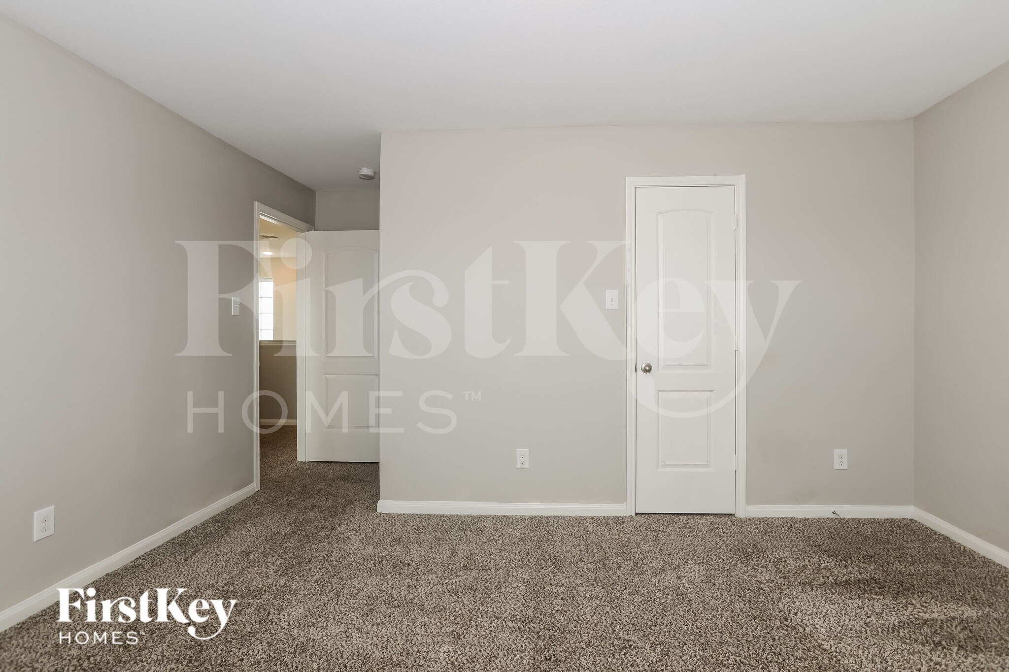 Building Photo - 20718 Round Key Dr