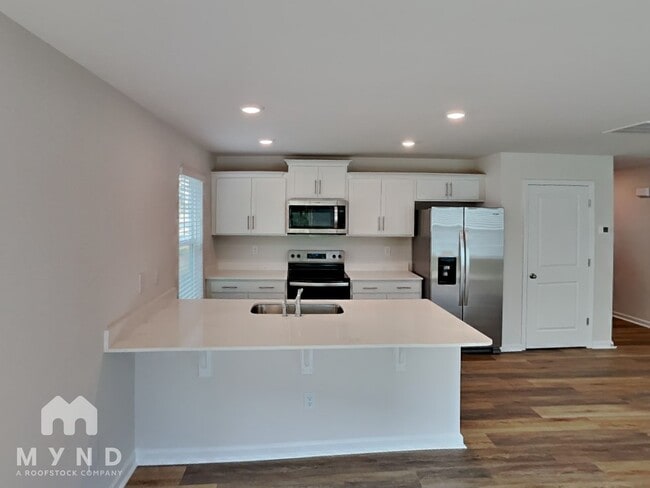 Building Photo - 5102 Hyrule Dr