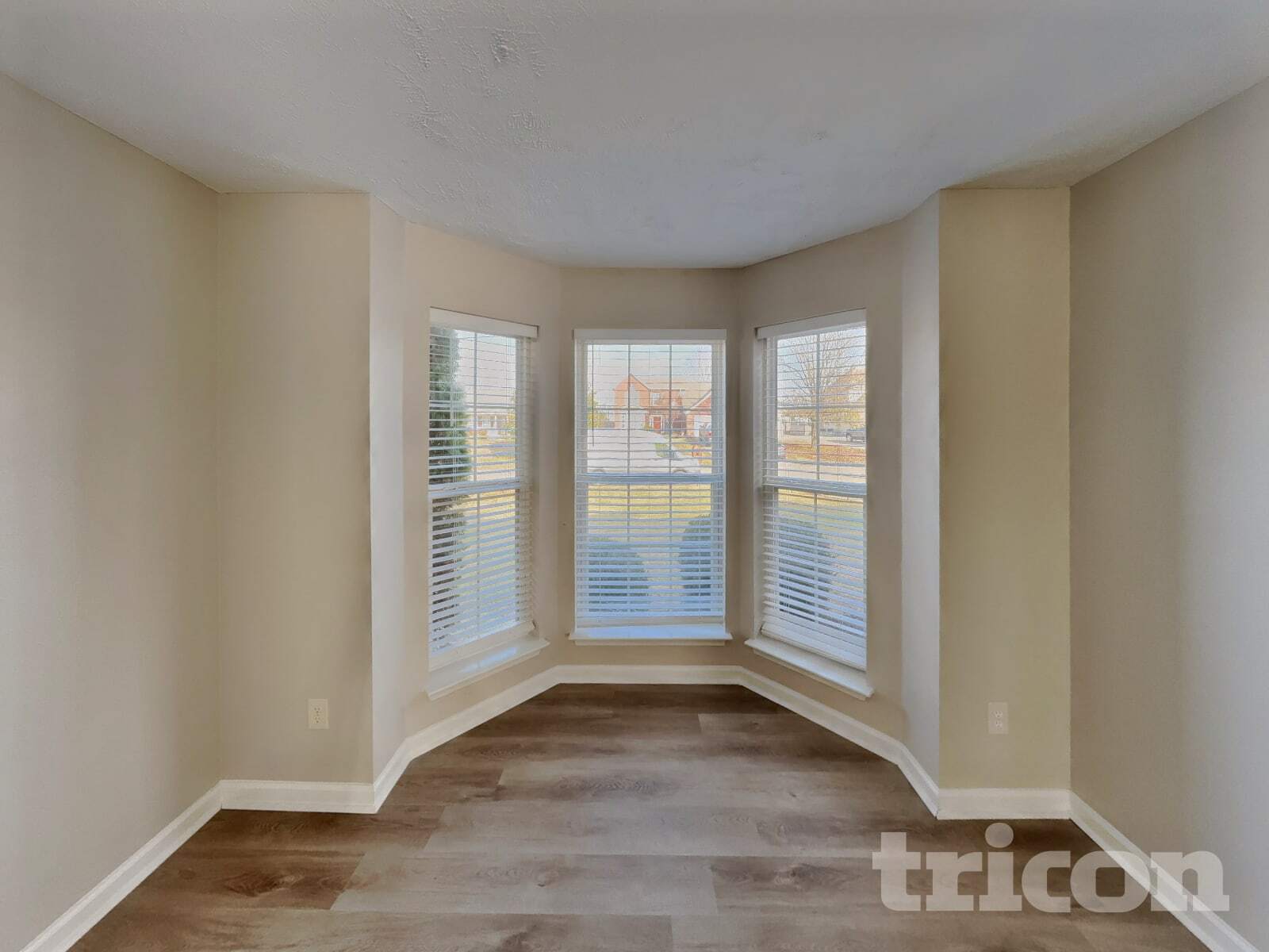 Building Photo - 673 Mable Dr