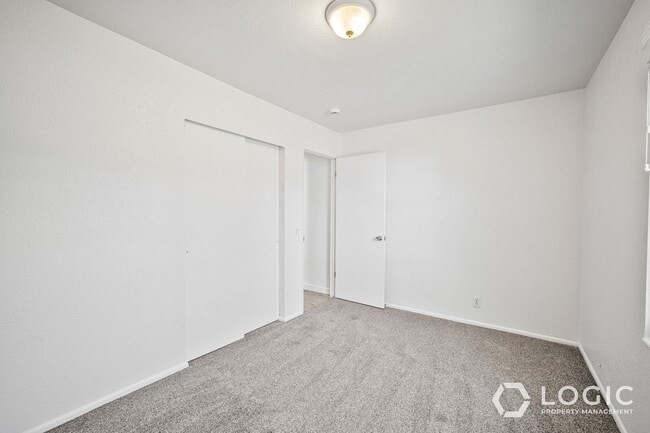 Building Photo - 820 W 1175 S