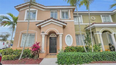 Building Photo - 2342 SE 10th St