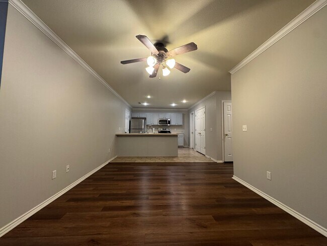 Building Photo - ***1582 Willowbrook Dr***