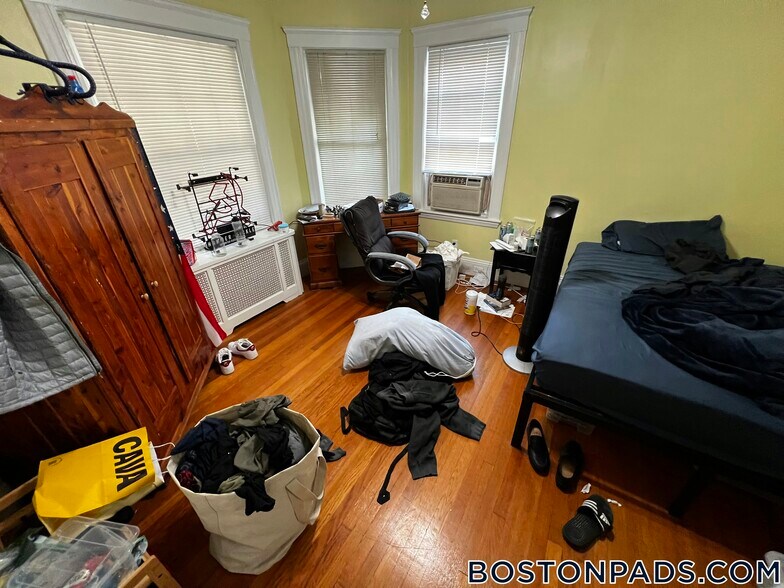 Building Photo - 59 Quincy St