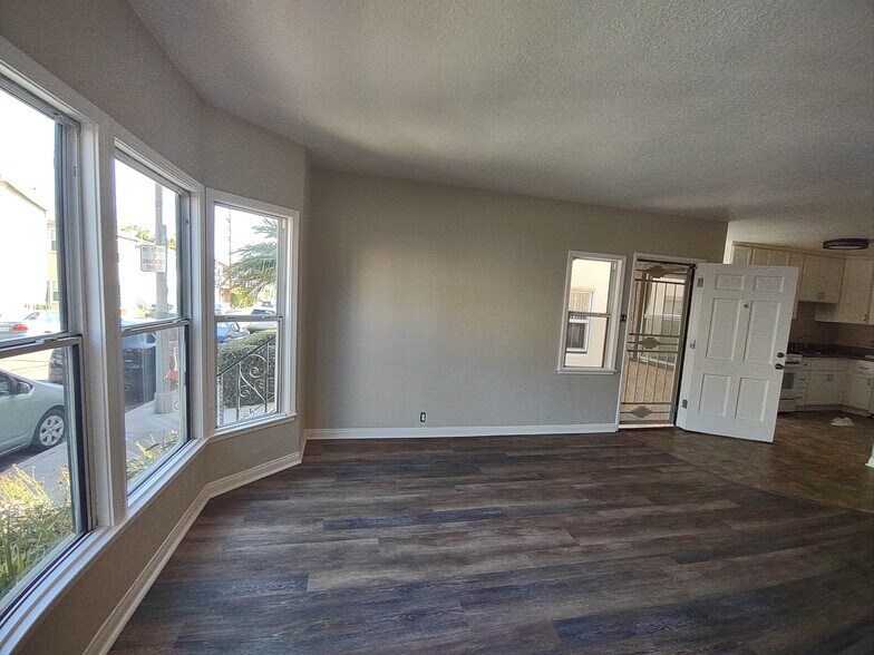 Building Photo - 151 Ximeno Ave