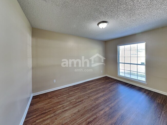 Building Photo - 2949 Biloxi Trl