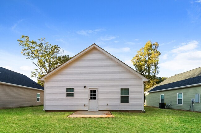 Building Photo - 6122 Hunter Ave, Charlotte, NC