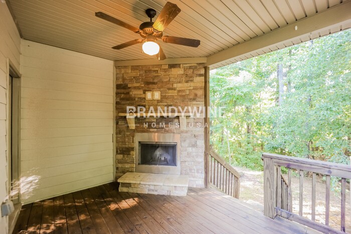 Building Photo - 106 Village Pl