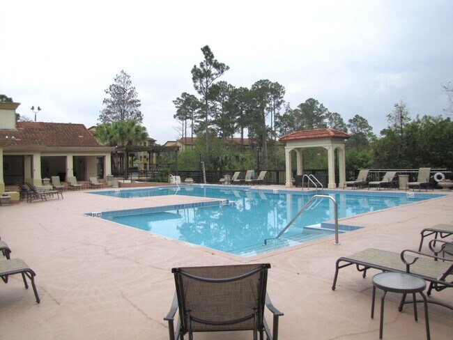 Building Photo - Cozy 2/2 2nd Floor Condo by Millenia Mall!...