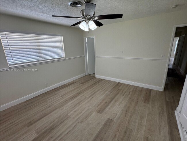 Building Photo - 1830 NW 61st Ave