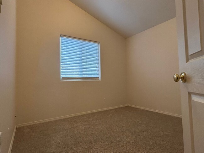 Building Photo - Three Bedroom Duplex