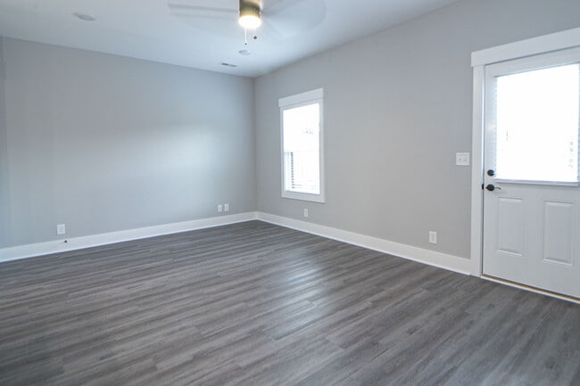 Building Photo - 1605 Jonathan Wade Cir