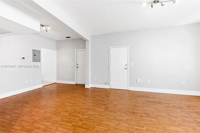 Building Photo - 1000 Meridian Ave