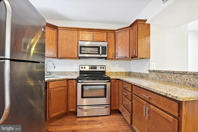 Building Photo - 1909 Aliceanna St