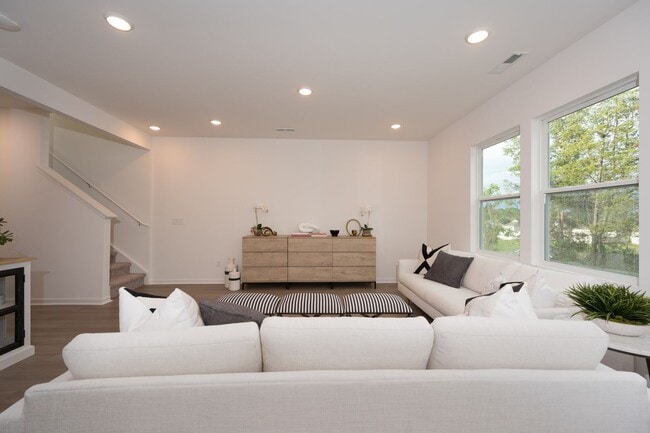 Building Photo - 3206 Hearth Hollow Rd
