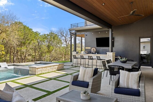 Building Photo - 6037 Verandero Ct