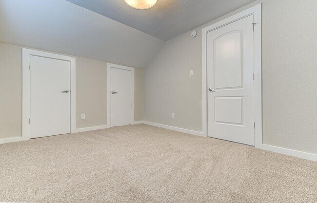 Building Photo - 6607 Capriola Dr
