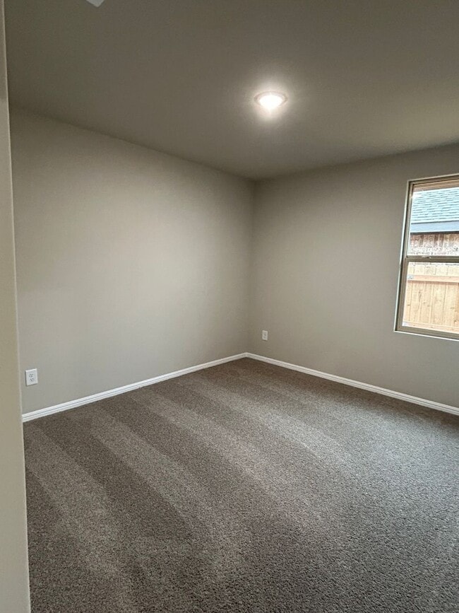 Building Photo - COMING SOON!!  Beautiful home in Parks Bell