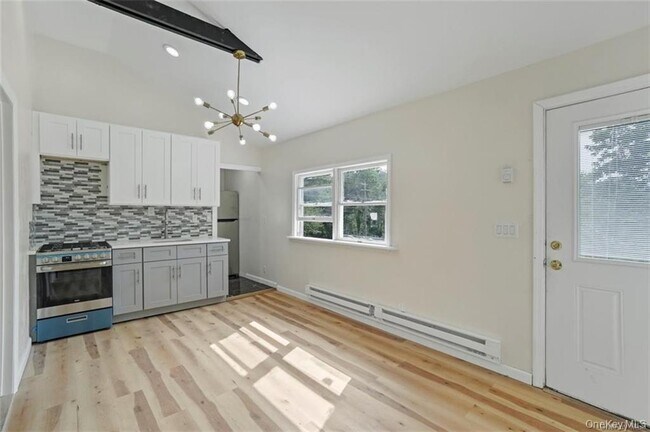 Building Photo - 246 Orchard Dr