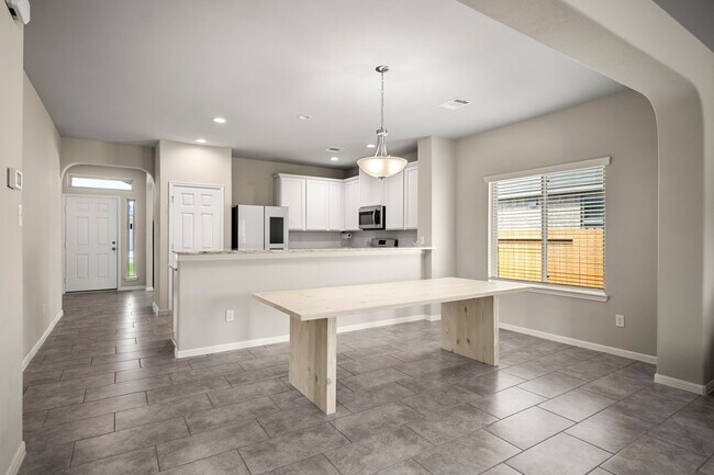 Building Photo - 26019 Babe Ruth Dr