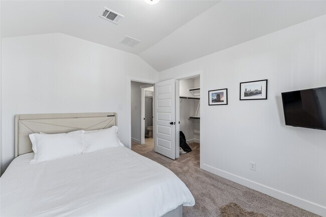 Building Photo - 3125 Stingray Cv Dr