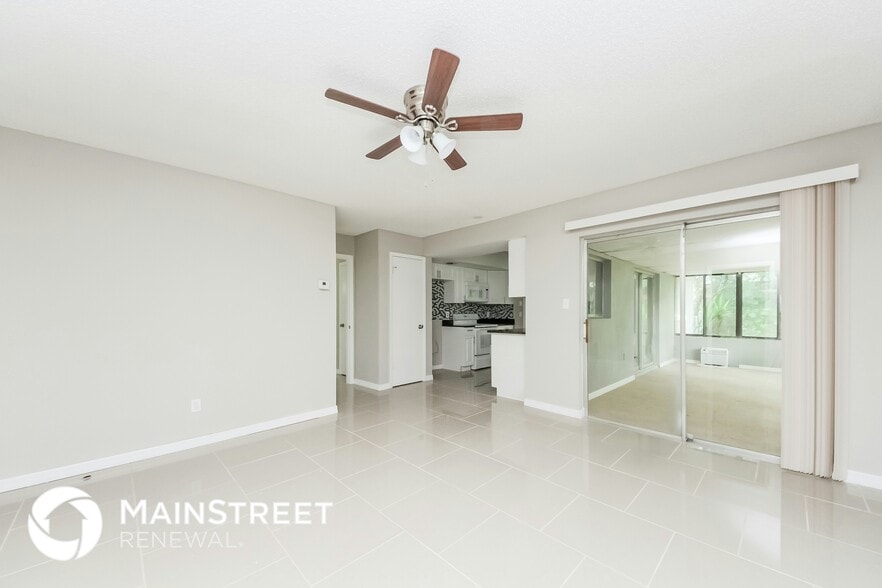 Building Photo - 7236 Plantain Dr