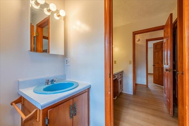 Building Photo - 4967 Macland Rd