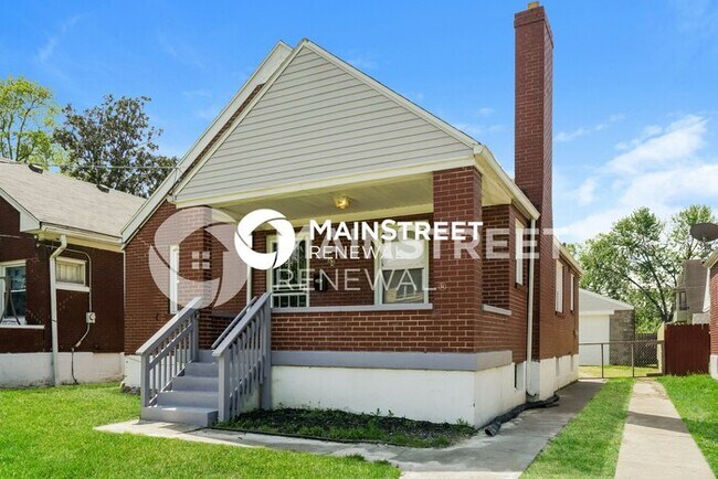 Building Photo - 3 Bedroom Pet-Friendly Home in Louisville, KY with Main Street Renewal