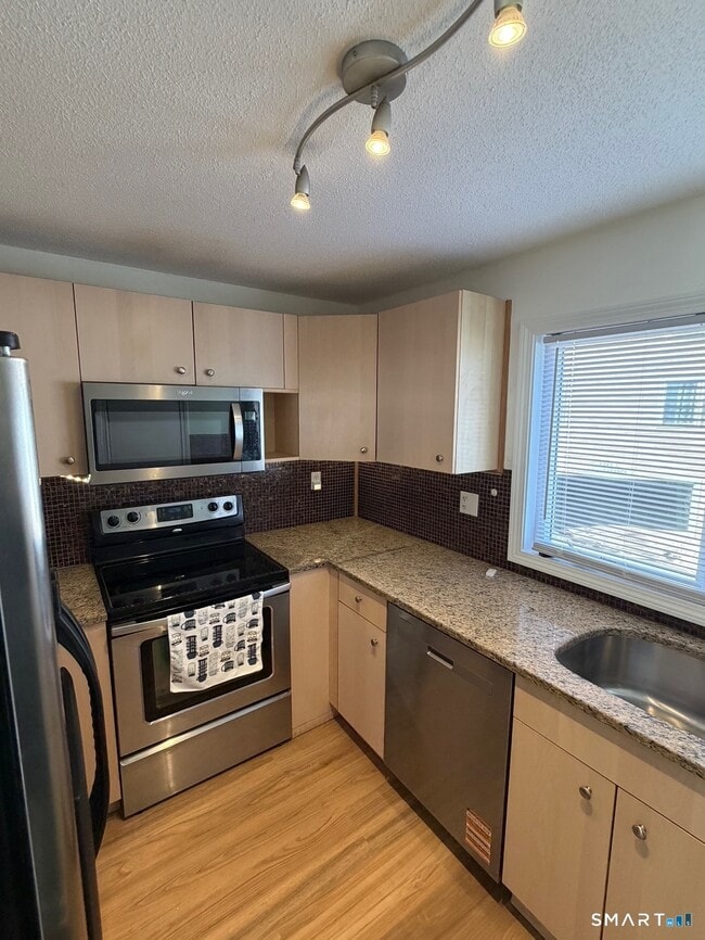 Building Photo - 1243 East St