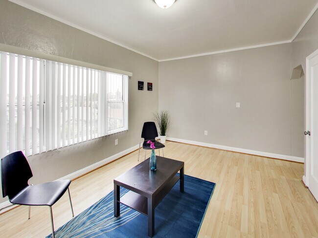 Interior Photo - 1616 35th Avenue