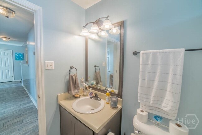 Building Photo - 373 Teal Lake Dr