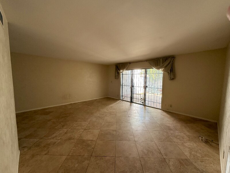 Building Photo - 4820 E Fort Lowell Rd