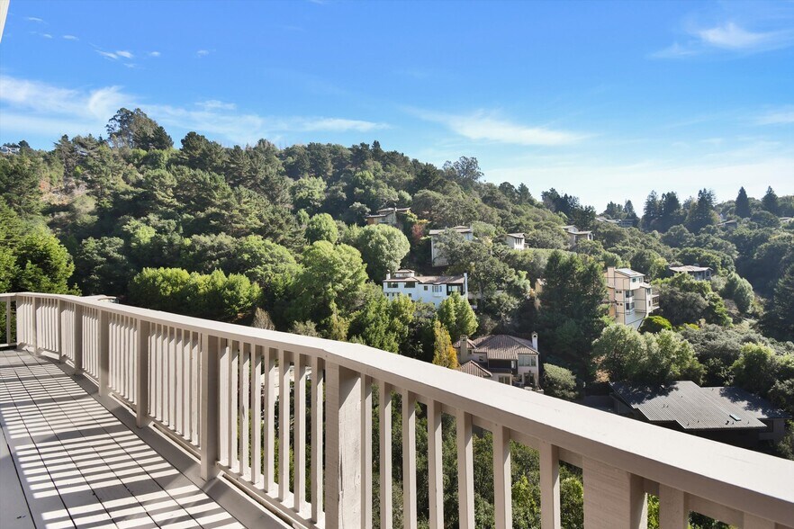 Building Photo - 616 Gravatt Dr