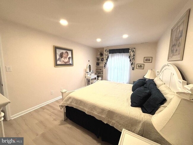 Building Photo - 8310 Tobin Rd