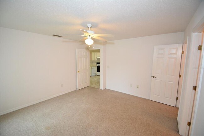 Building Photo - 15 Buttonwood Ln