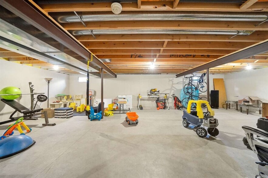 Building Photo - 3406 Snowy Pky