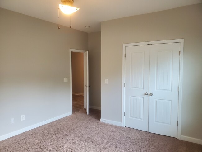 Building Photo - 148 Poplar Branch Way