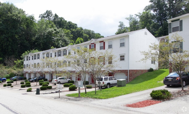 Primary Photo - Valley View Townhomes