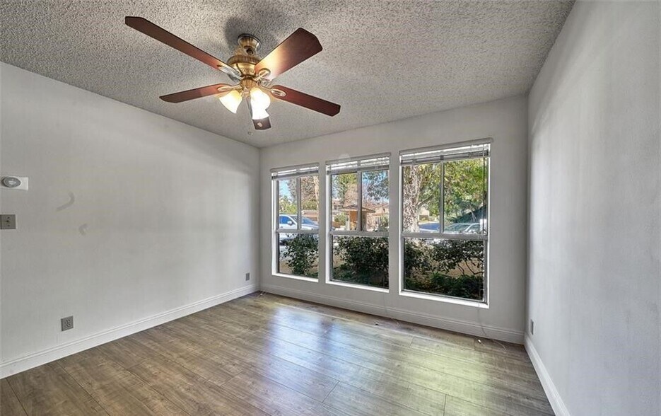 Building Photo - 18170 Andrea Cir S