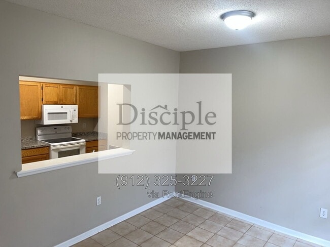 Building Photo - 22 E Dubois St