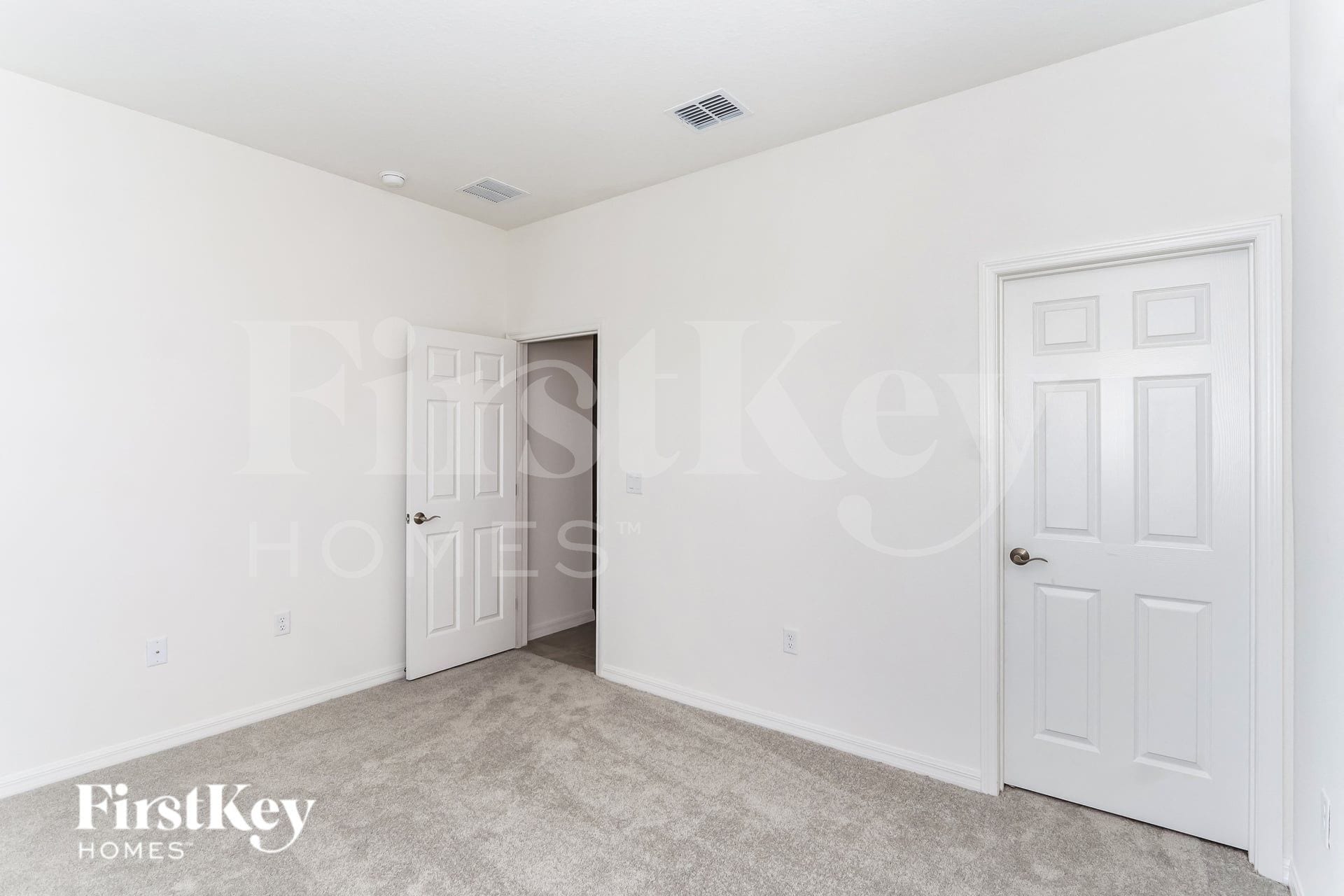 Building Photo - 340 Corbel Ln